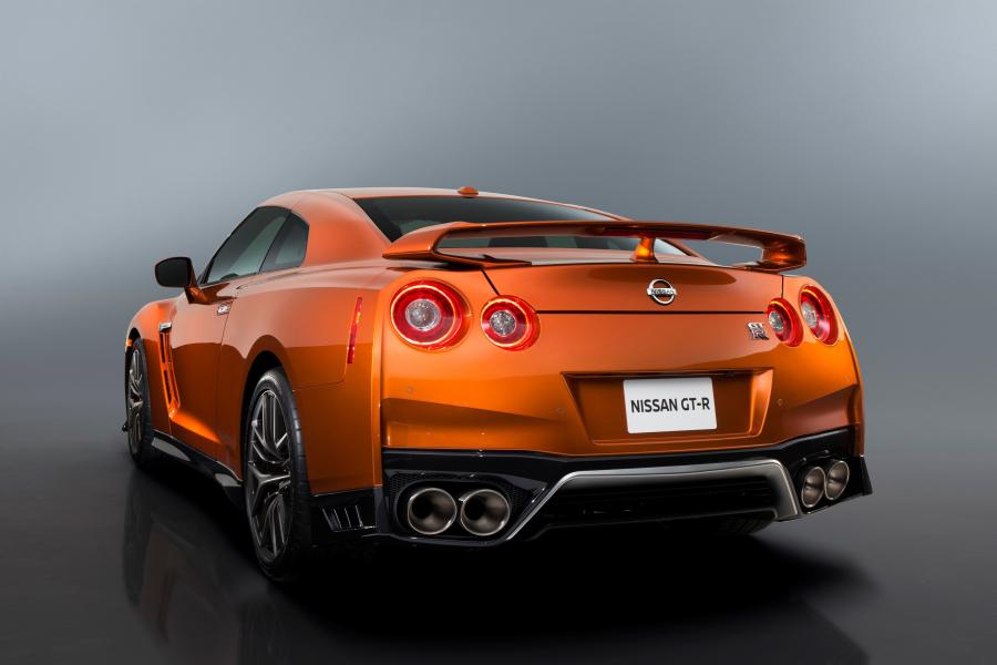  Nissan GT-R 2016 года  (US) (фото 27 из 57)